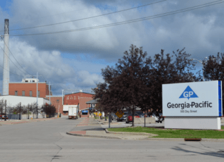 GP to close Green Bay Day Street facility