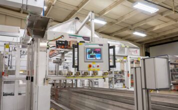 Fully integrated case packing: the 3600 Series excels in high-speed environments