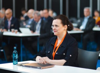 FOCUS ON III: Retail Tissue in APAC: Navigating Regional Trends in a Global Landscape Natalia Bezrebra, Senior Analyst at Euromonitor International