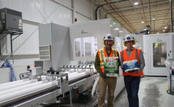 Cascades invests $3.5m in Kingsey Falls. (L-r): Cascades’ Hugues Simon, President and Chief Executive, and Jérôme Porlier, Executive Vice-President, Tissue.